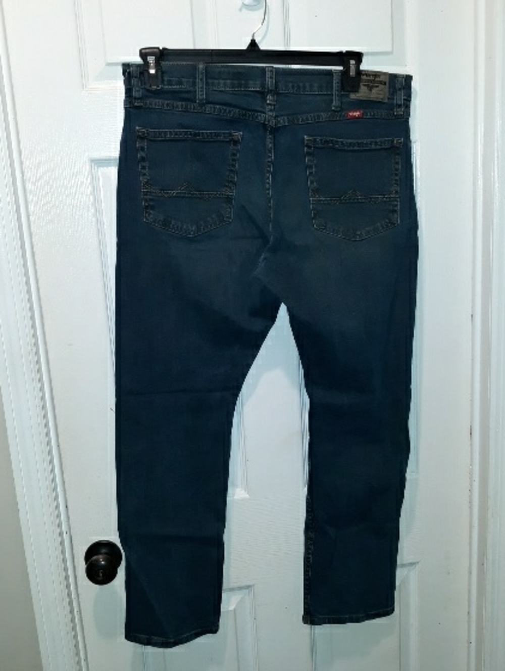 Wrangler Premium Quality "Athletic Fit" Straight Leg Jean